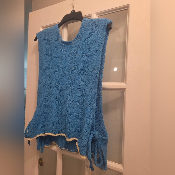 Free People Arlo Malibu Blue Sleeveless Open Sides W/ Ties & Cream Trim - Picture 9 of 13